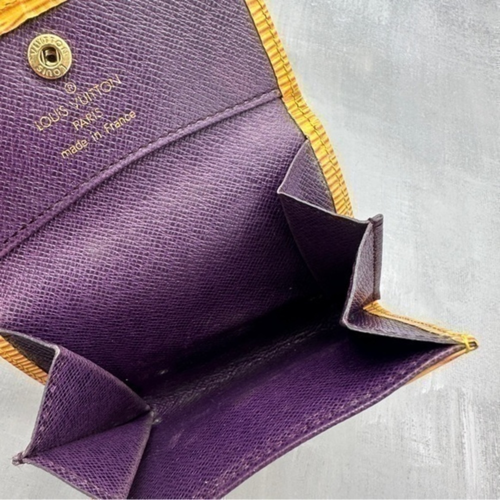 AUTHENTIC Louis Vuitton credit card holder/wallet. Color: Yellow